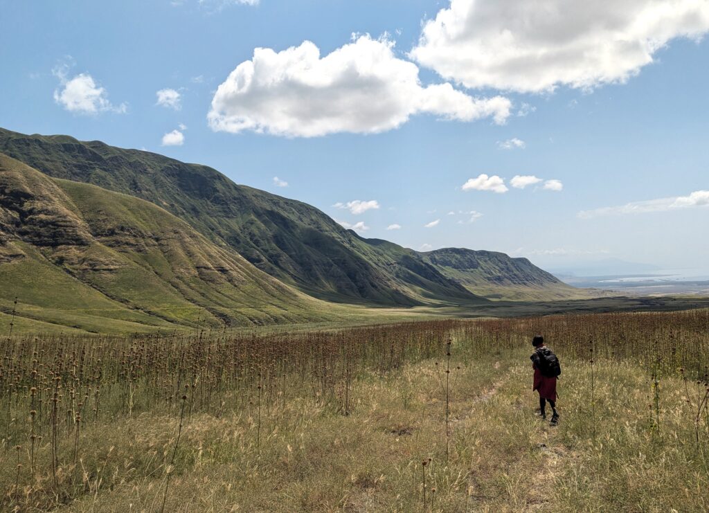 Great-Rift-Valley-Hike-uitzicht-met-lokale-Maasai