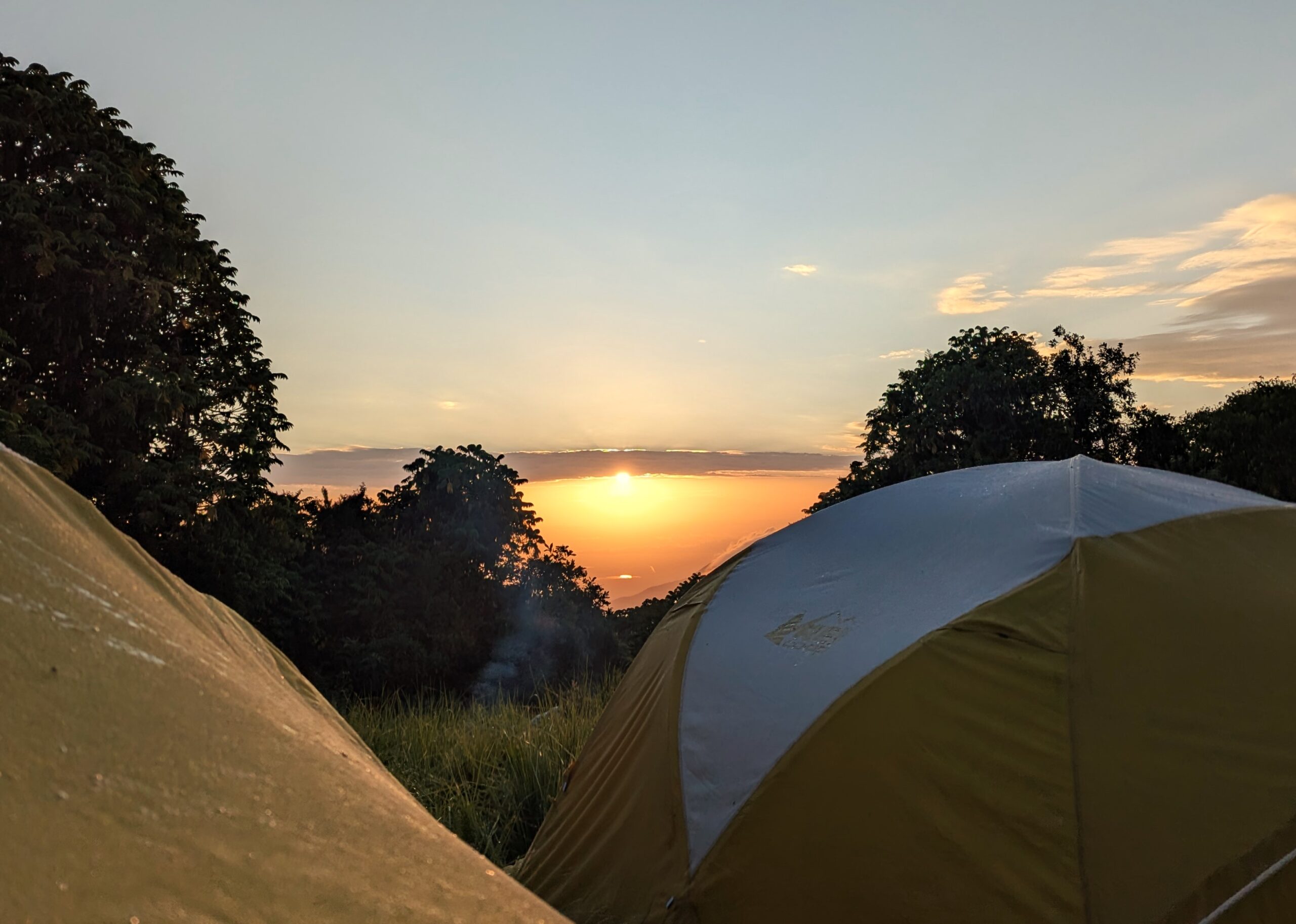 Wildkamperen-trekking-tanzania-empakaai-crater