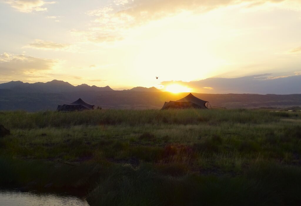Lake-Natron-Camp-Tanzania-zonsondergang